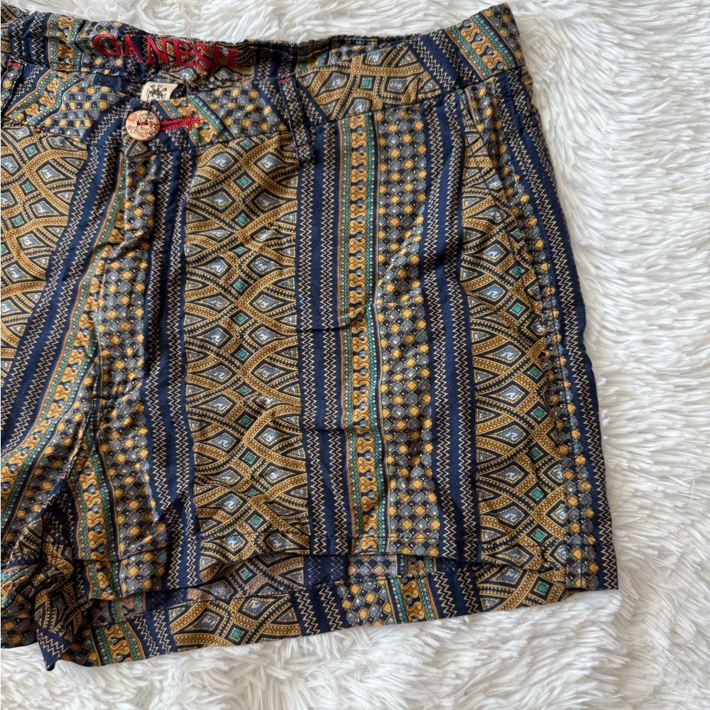 Ganesh Patterned Shorts - Picture 2 of 8